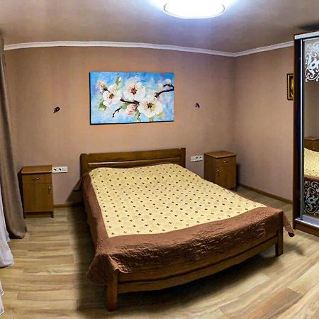 Під Лісом У Гіда Villa Yaremche Bagian luar foto
