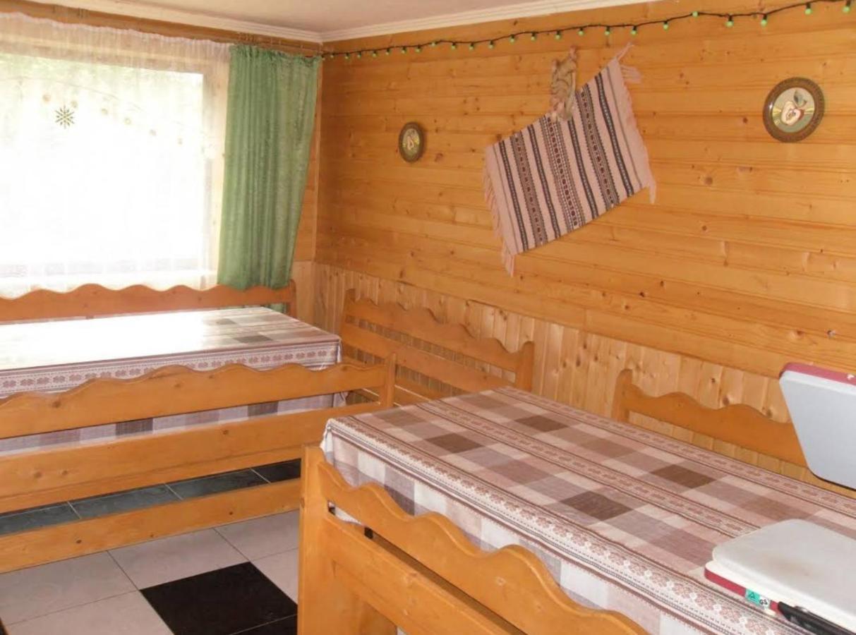 Під Лісом У Гіда Villa Yaremche Bagian luar foto