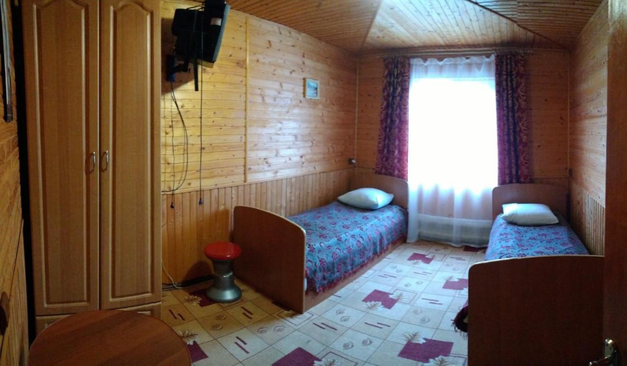 Під Лісом У Гіда Villa Yaremche Bagian luar foto